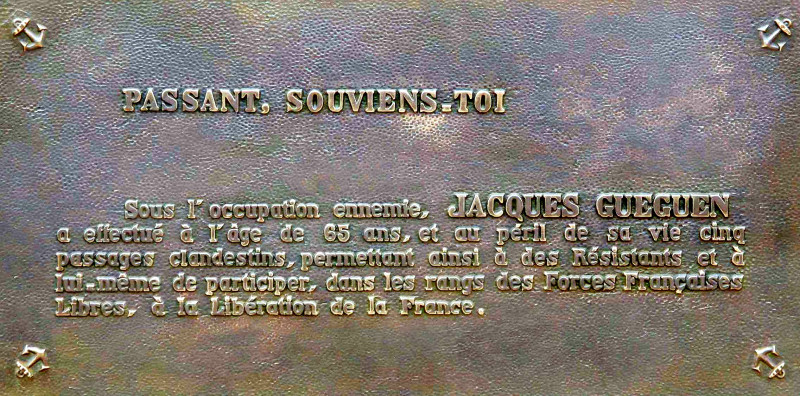 ©  Photo Michel Banalec :  plaque commémorative de Jacques Guéguen.